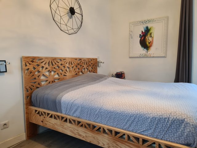 Lit Pin Radiata — Creabais, mobilier sur-mesure