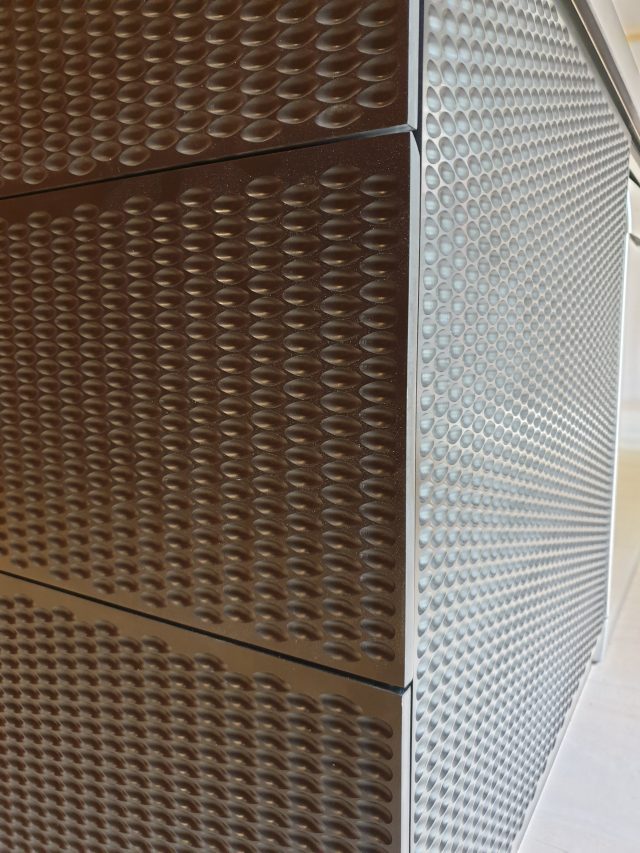 Motif Amandes Krion Noir Details — Creabais, mobilier sur-mesure