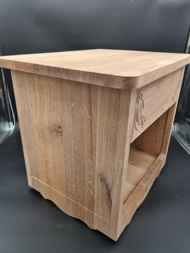Table Chevet Chêne — Creabais, mobilier sur-mesure